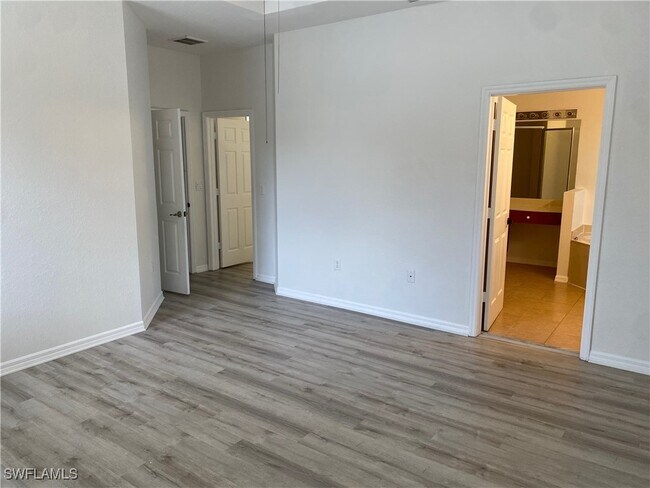 Building Photo - 15270 Summit Pl Cir