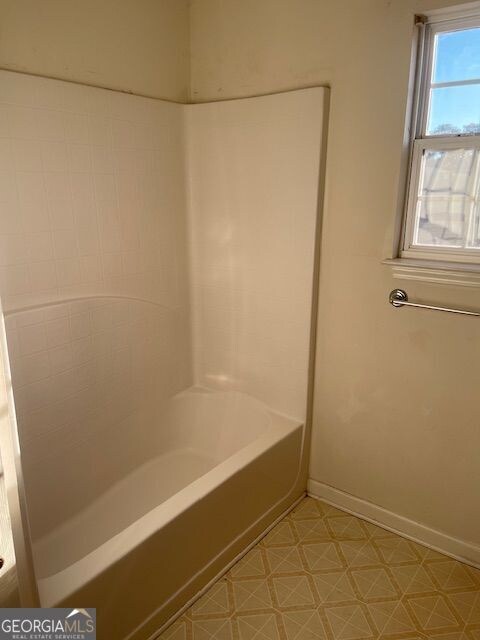 Building Photo - 605 Applegate Ln