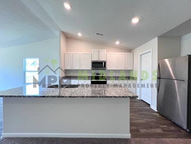 Building Photo - 645 Wild Tulip Ct