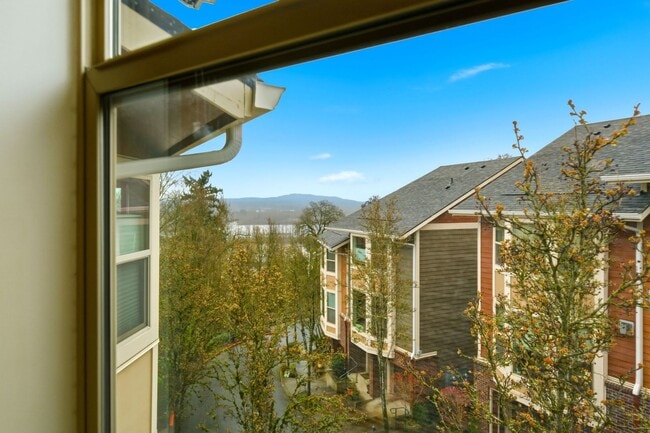 Building Photo - 4104 S Corbett Ave