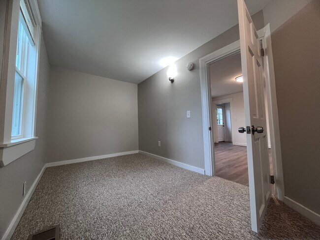 Building Photo - 792 Mudgett Rd