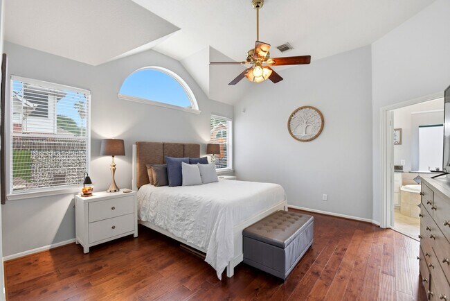 Building Photo - 2105 Mossy Trail Dr