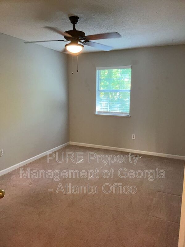 Building Photo - 1916 Cheatham Woods Dr SW