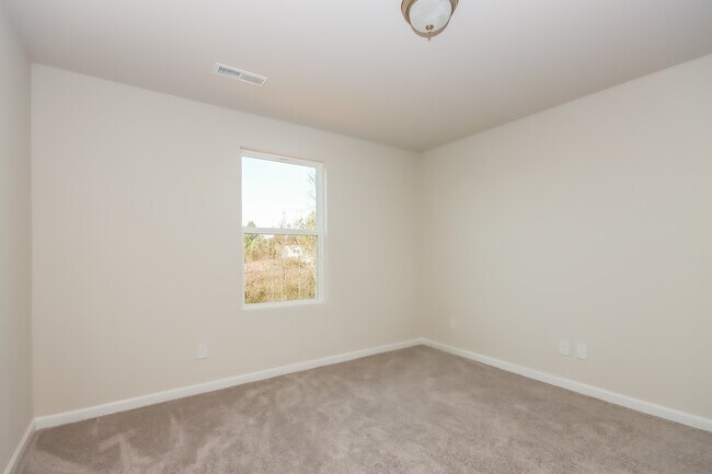 Building Photo - 151 Jo Creek Ln