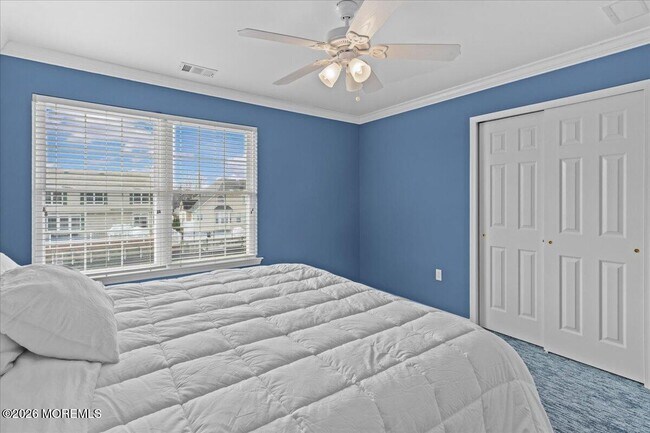 Building Photo - 297 Bayview Ave