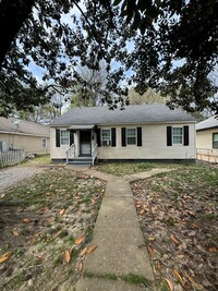Building Photo - 3348 Bowen Ave