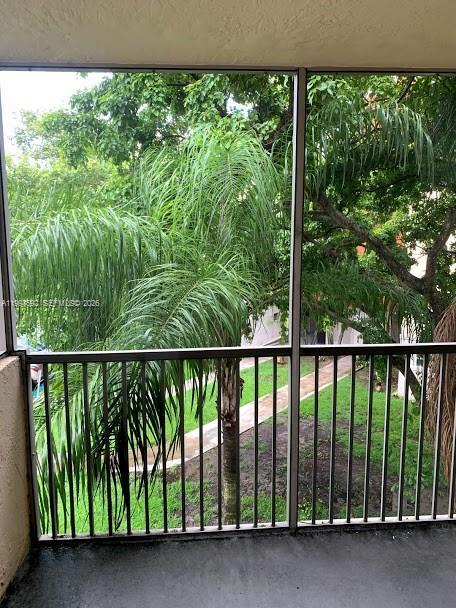 Building Photo - 8353 Lake Dr