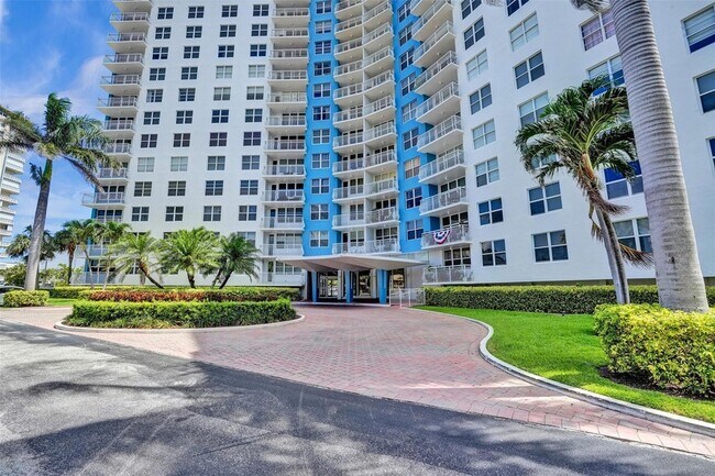 Building Photo - 301 N Ocean Blvd