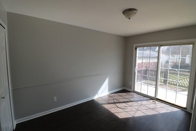 Building Photo - 14896 Alberta Ave