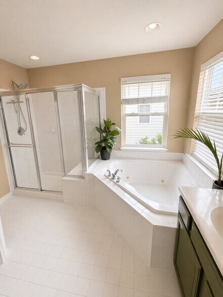 Building Photo - 1206 Anderson St