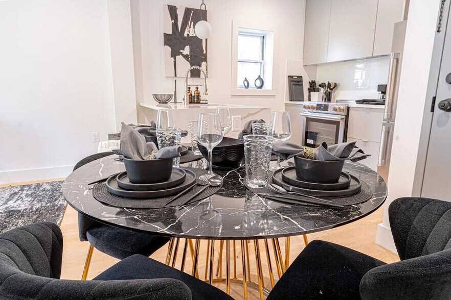 Building Photo - 1255 Decatur St