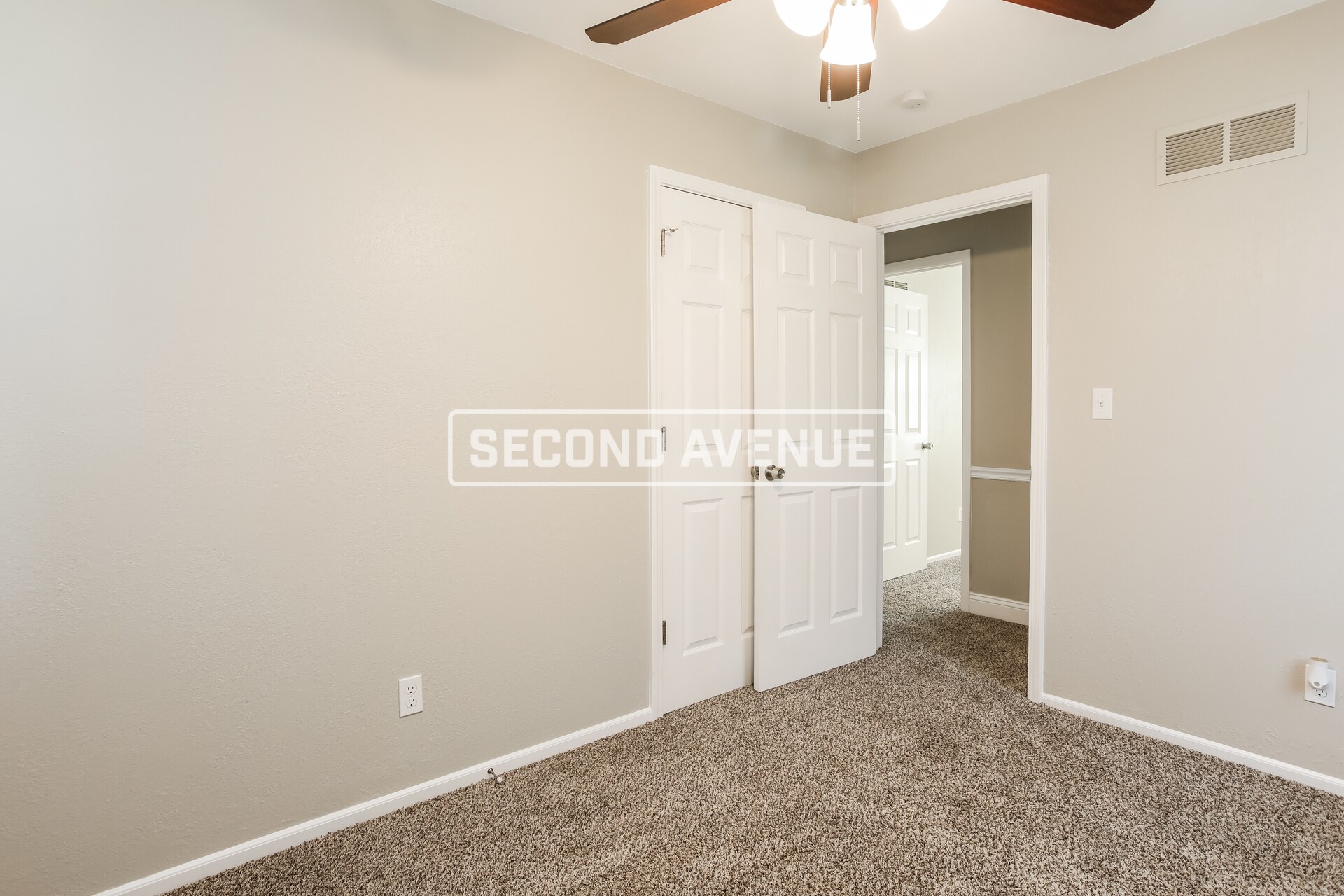 Building Photo - 1705 Vilas St