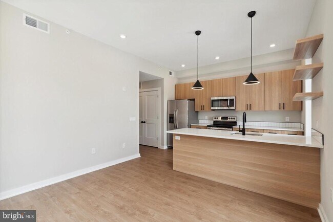 Building Photo - 308 W Chelten Ave