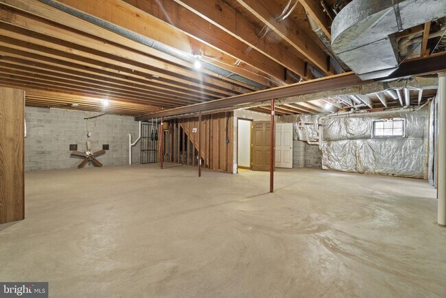 Building Photo - 12780 Chatter Brook Dr
