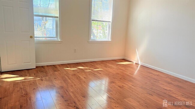 Building Photo - 660 Charles St