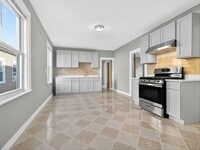 Building Photo - 53 Armandine St