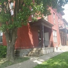 Building Photo - 1 Bedroom on South High St