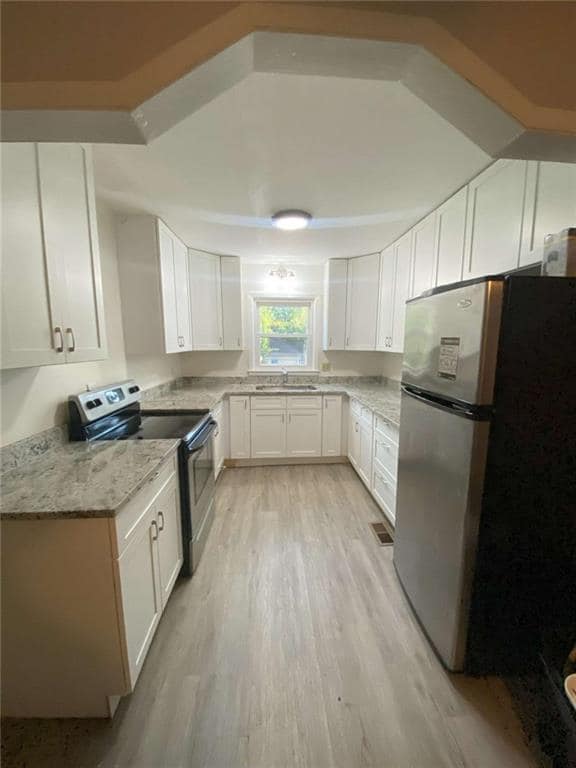 Building Photo - Room in House on Danforth Rd SW