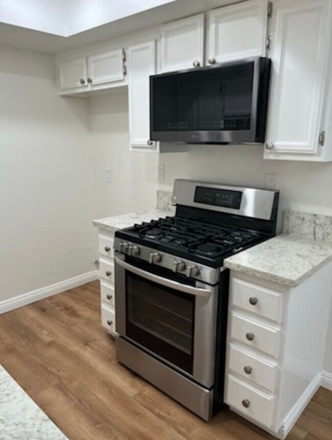 Building Photo - Newly Remodeled 2 Bed / 2 Bath  Upstairs Condo In Colton!