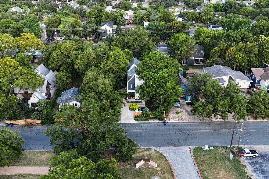 Building Photo - 2509 Durwood St
