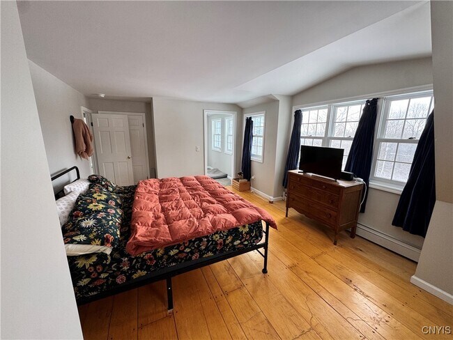 Building Photo - 3956 Nelson Heights