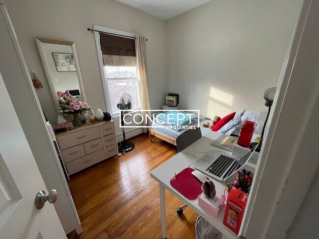 Building Photo - 12A Parker Hill Ave. Unit 2