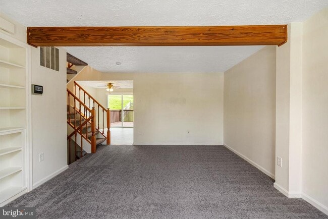 Building Photo - 3322 Raccoon Ct