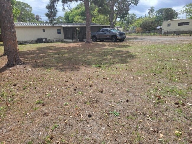 Building Photo - 8135 Tolles Dr