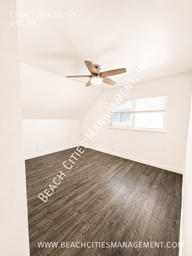 Building Photo - 13043 Brazil St