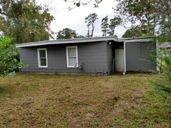 Building Photo - 4620 Galveston St