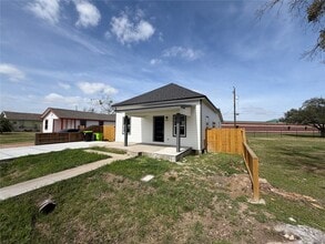 Building Photo - 1610 George Ave