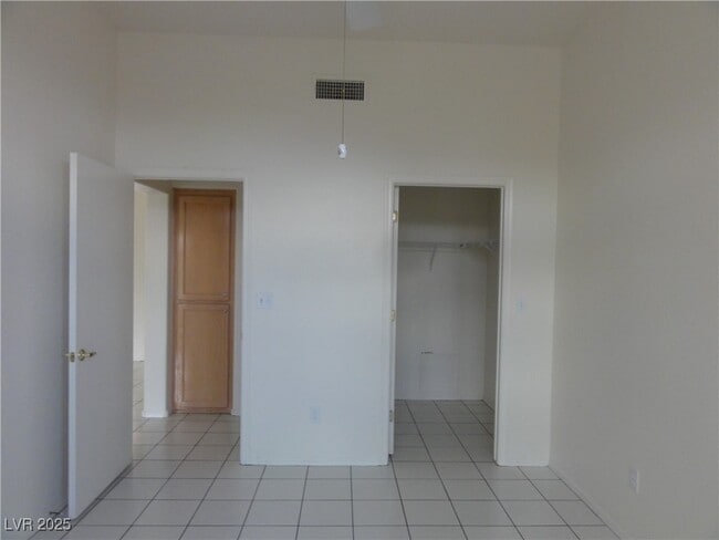 Building Photo - 2730 Darby Falls Dr
