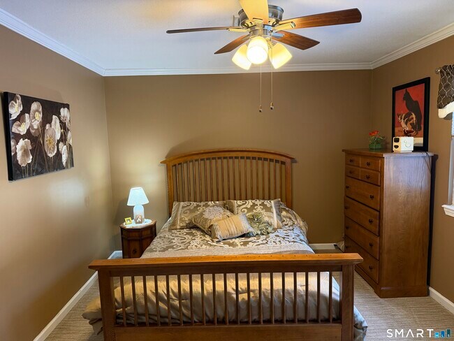 Building Photo - 30 Folkstone Rd