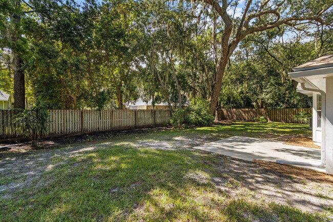 Building Photo - 4949 Windward Pl