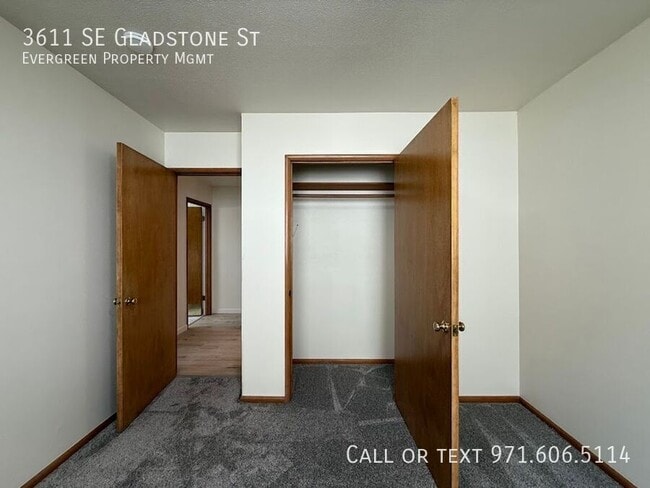 Building Photo - 3611 SE Gladstone St