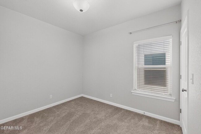 Building Photo - 6476 Harapon St