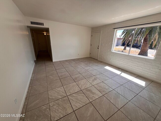 Building Photo - 3639 S Yukon Pl