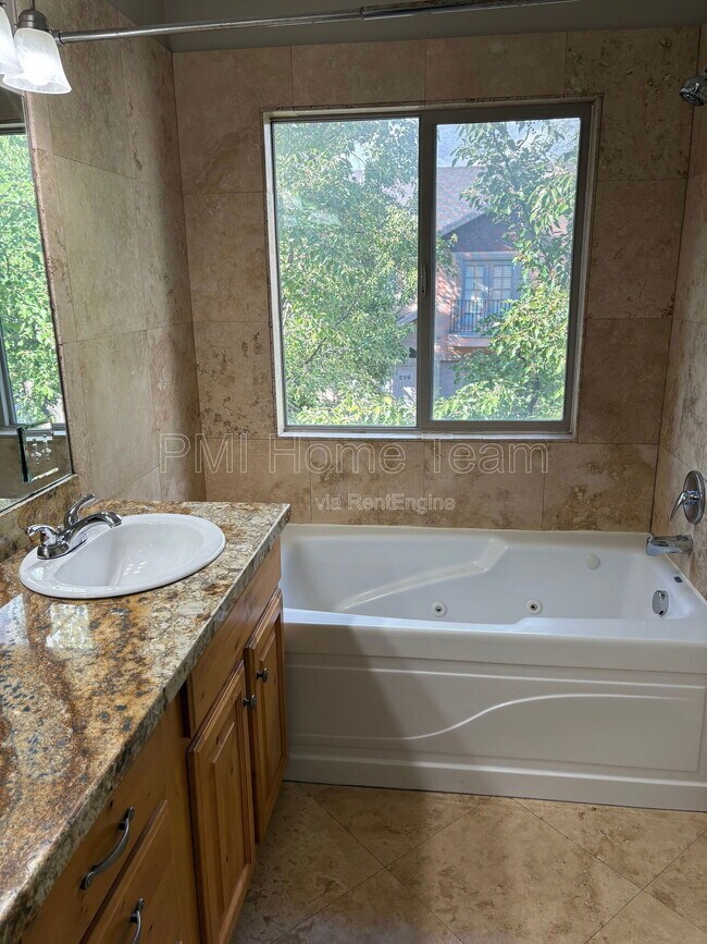 Building Photo - 260 Ailee Lane