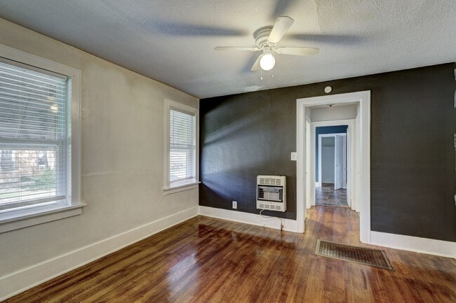 Building Photo - 1 Bed 1 Bath apartment in Okc close to Plaza District!