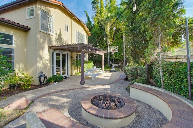 Building Photo - 1317 Gull Ct