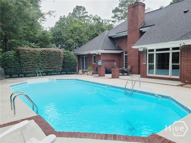 Building Photo - 104 Red Bluff Run