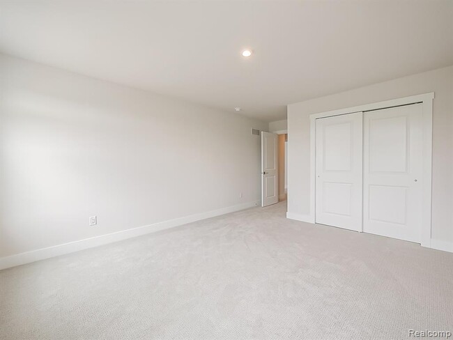 Building Photo - 5169 Poppydrew Ln