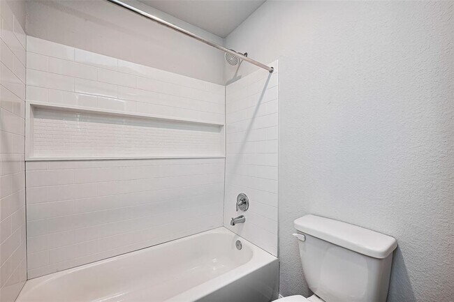 Building Photo - 22548 Cormorant Ct