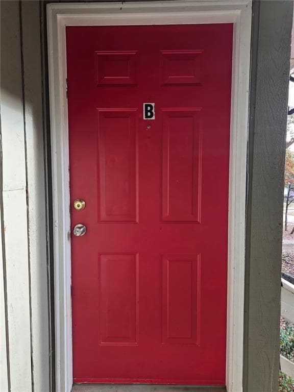 Building Photo - 4751 Valley Dale Dr SW