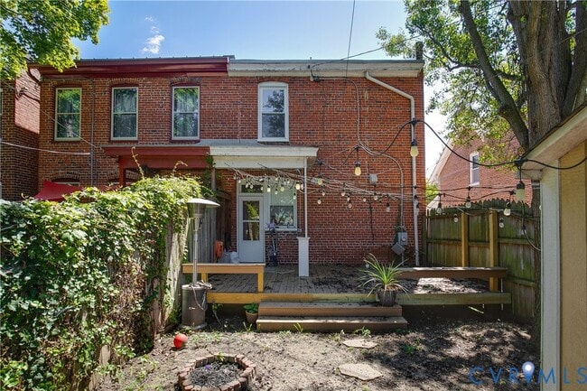 Building Photo - 18 N Allen Ave