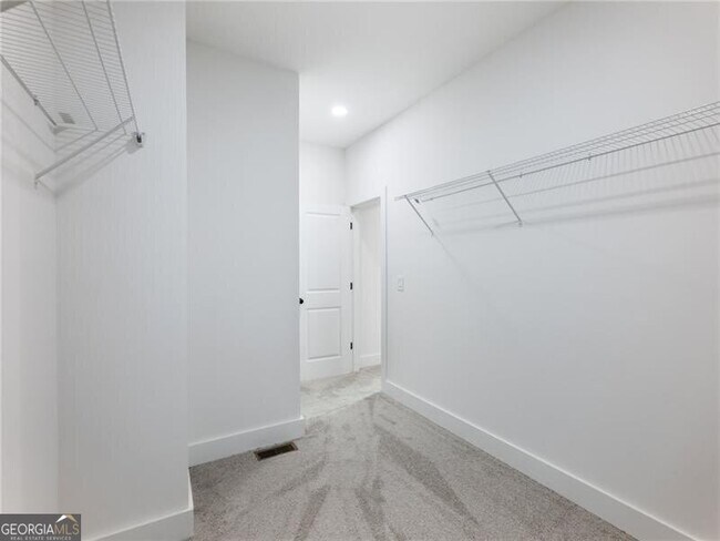 Building Photo - 2438 Shadburn Ferry Dr