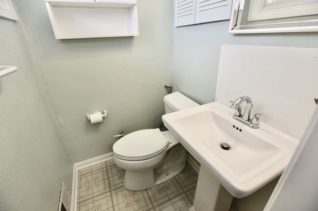 Building Photo - Available 06-22-26! Updated Waterfront Home! Extras Like Workshop & Sunroom, Pet Friendly, Hardwo...