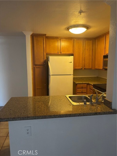 Building Photo - 1023 Vista Del Cerro Dr