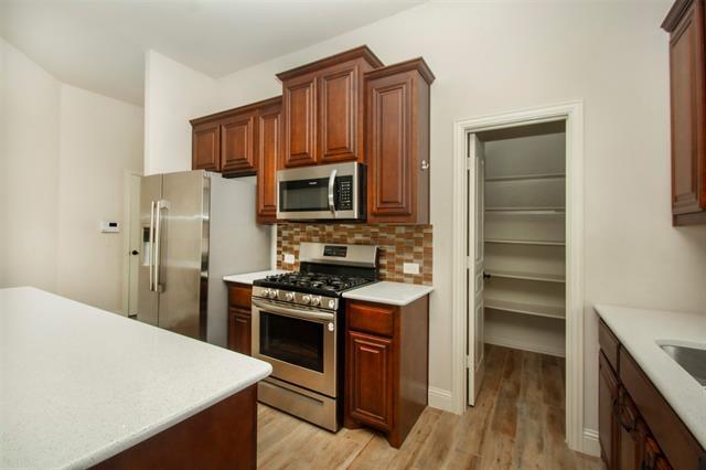 Building Photo - 412 Rush Crk Dr