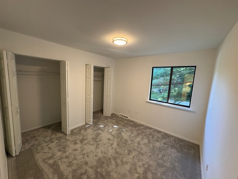 Building Photo - 101 Elgin Ct